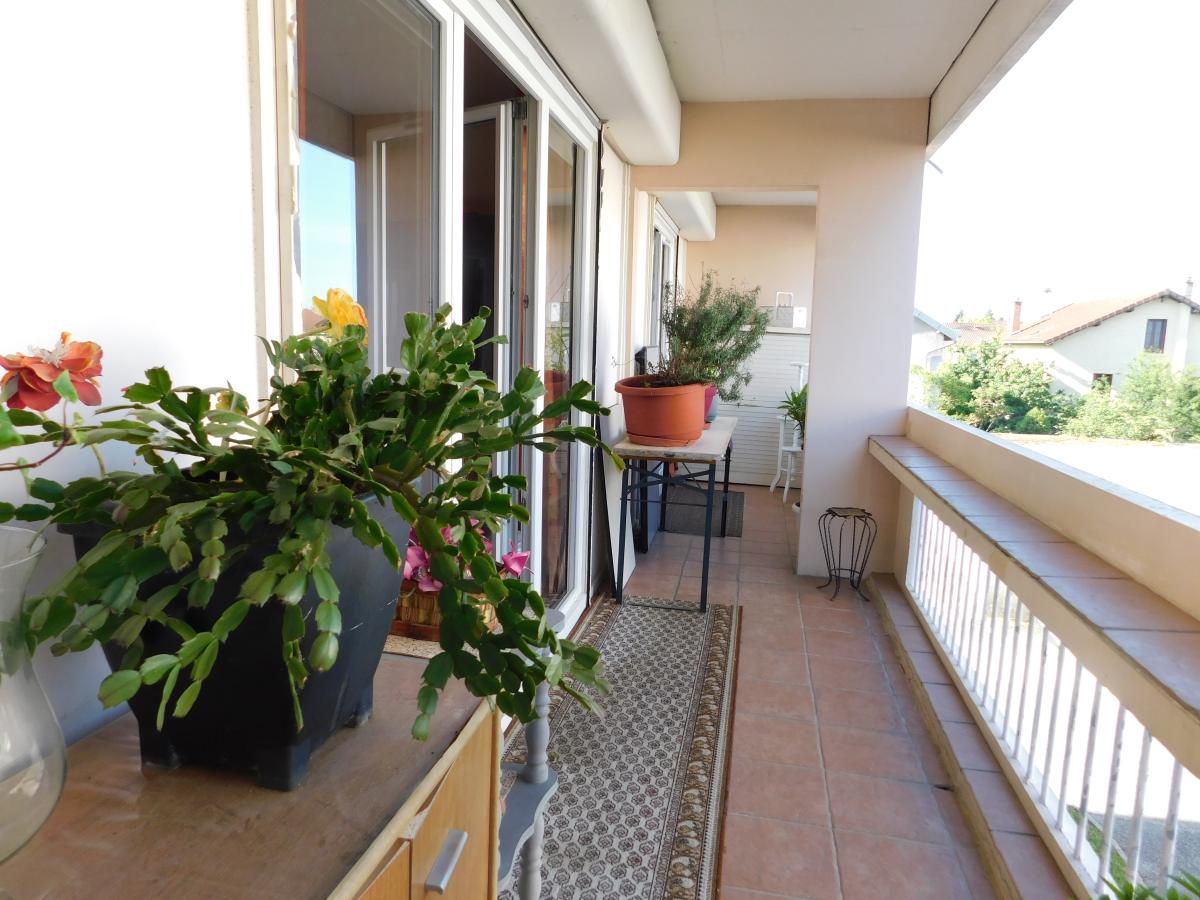 Appartement 3 pièces 74 m² · à Bourg-en-Bresse · 73,9 m² · 138 000 €