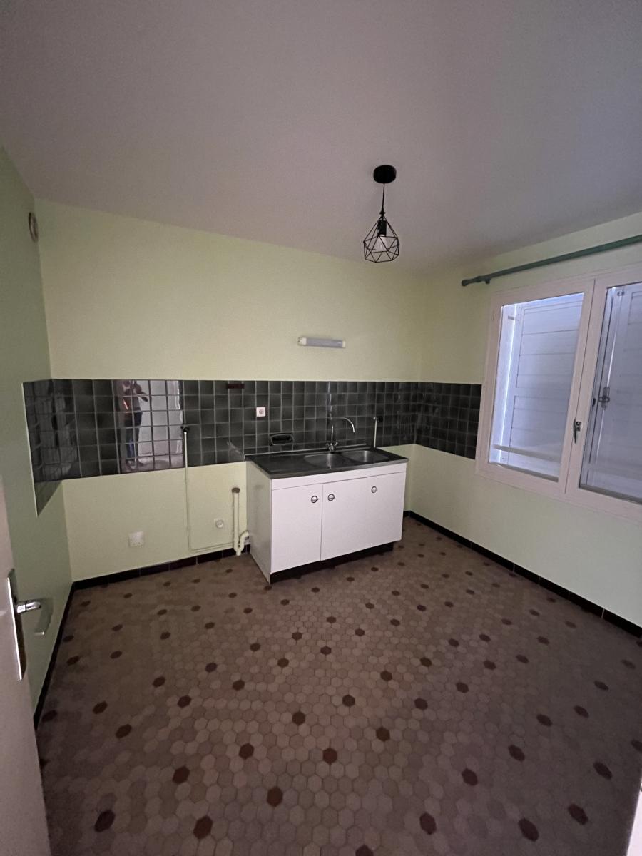 Maison 1 pièce 40 m² · à Pierrelatte · 39,7 m² · 505 €/mois