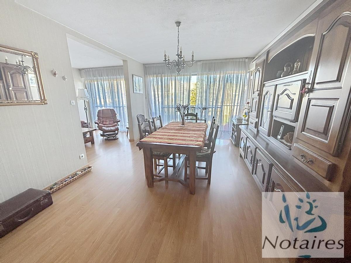 Appartement 6 pièces 118 m² · à Salon-de-Provence · 118 m² · 160 000 €