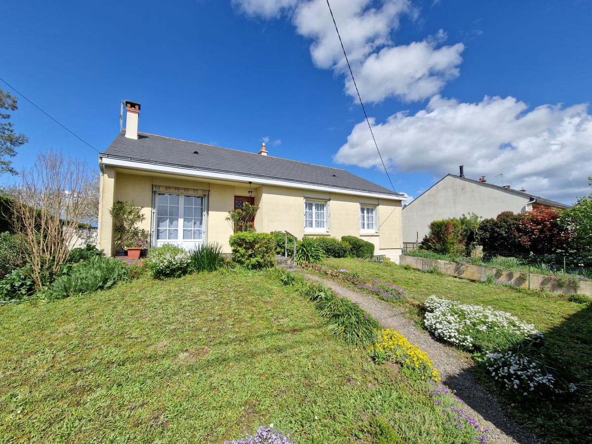 Maison 5 pièces 100 m² · à La Ménitré · 100 m² · 193 670 €