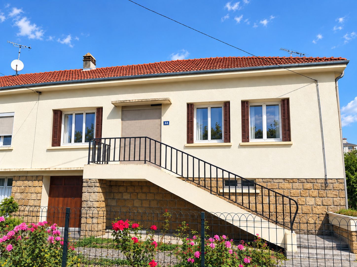 Maison 5 pièces 83 m² · à Carignan · 82,8 m² · 116 000 €