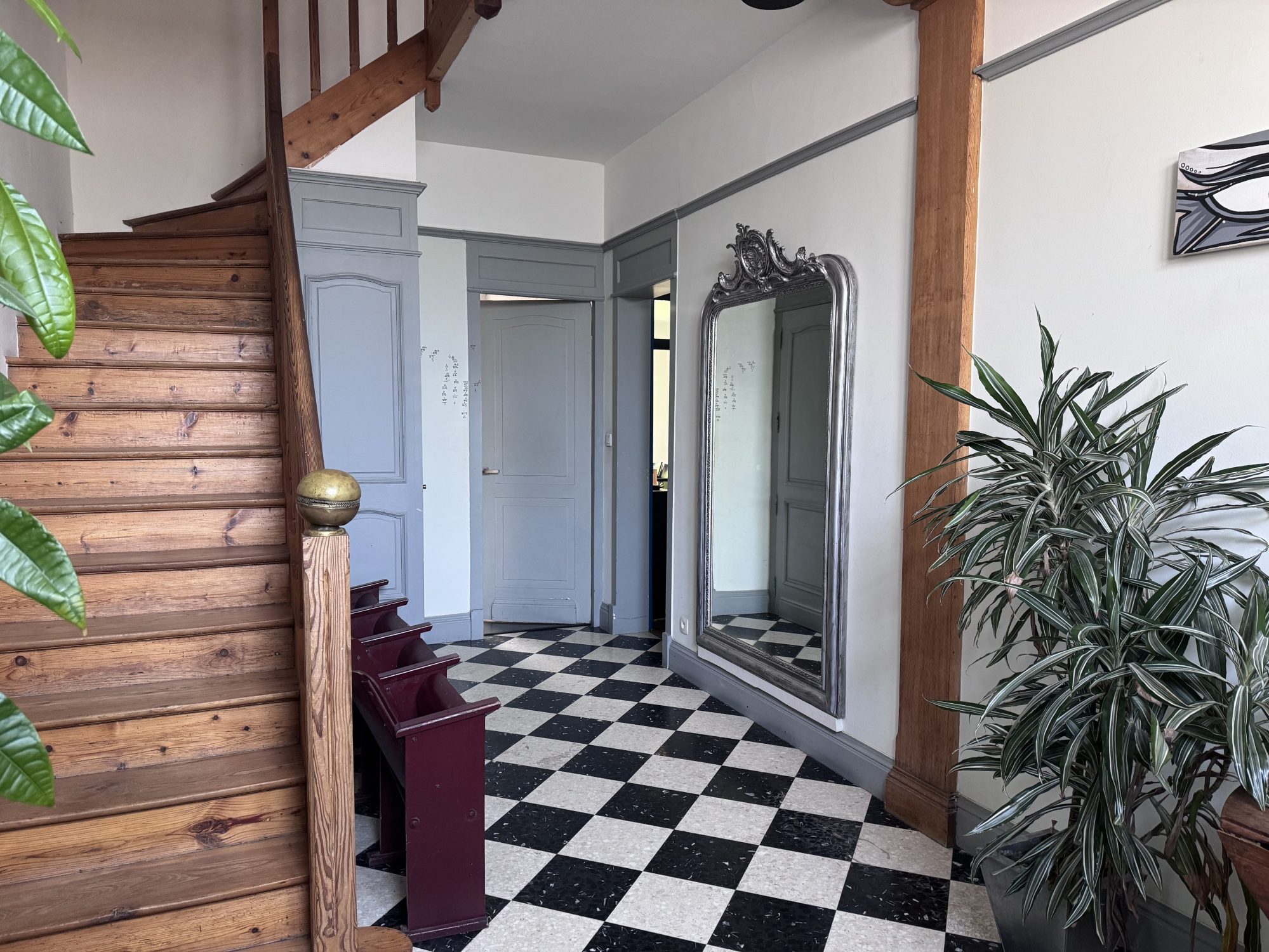 Maison 9 pièces 240 m² · à Lille · 240 m² · 585 000 €
