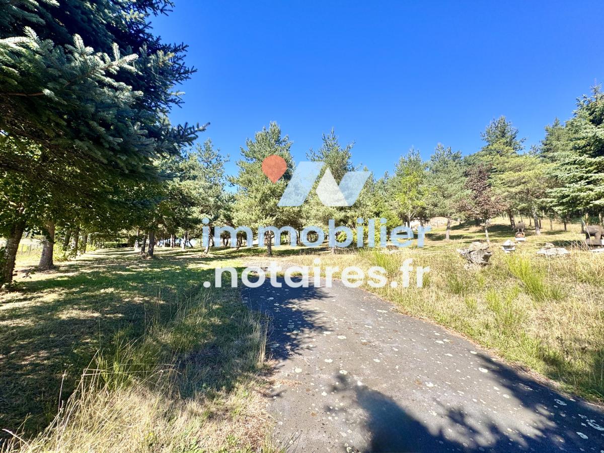 Terrain 4641 m² · au Malzieu-Forain · 61 000 €