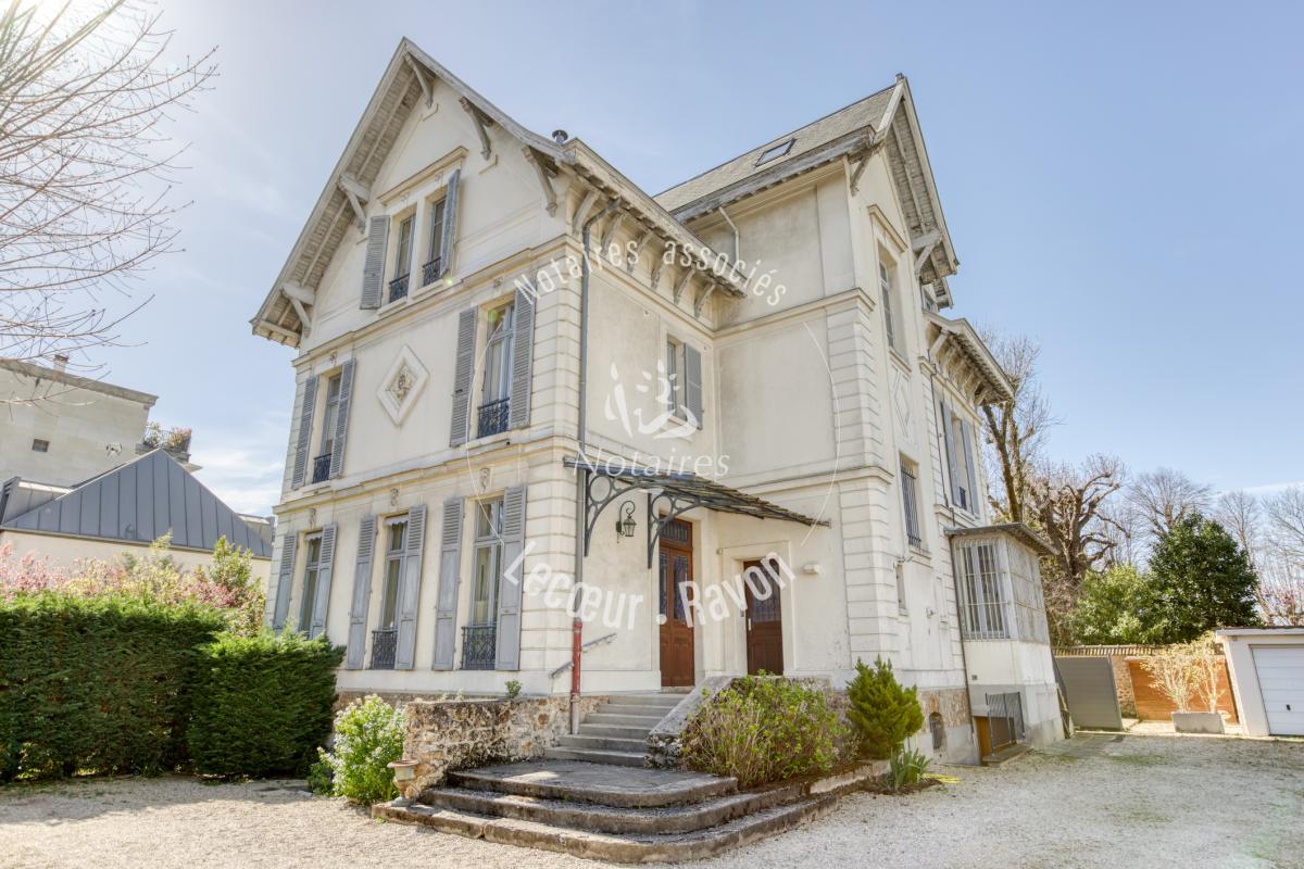 Appartement 5 pièces 160 m² · à Versailles · 160 m² · 1 299 000 €