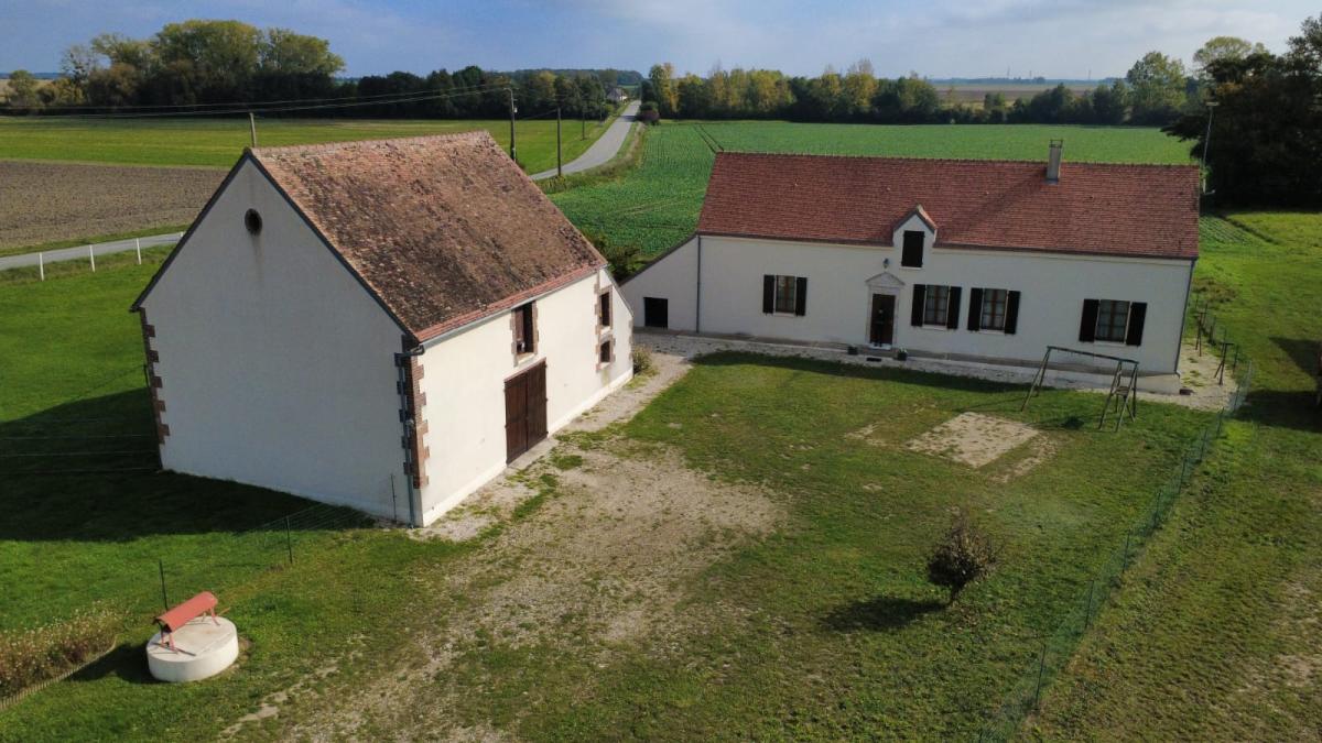 Maison 4 pièces 101 m² · à Cortrat · 101 m² · 770 €/mois