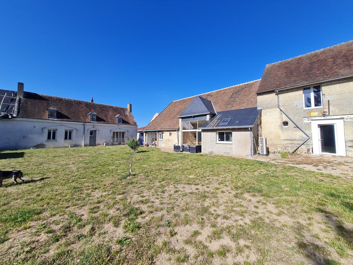 Maison 6 pièces 266 m² · à Saint-Martin-des-Bois · 265,9 m² · 363 650 €