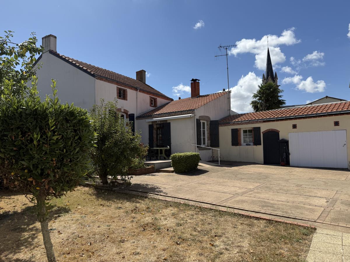 Maison 5 pièces 165 m² · à Nieul-le-Dolent · 165 m² · 280 100 €