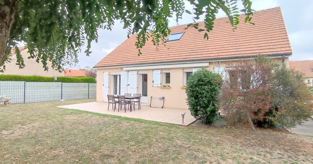 Maison 142 m² · à Chaufour-Notre-Dame · 142 m² · 269 172 €