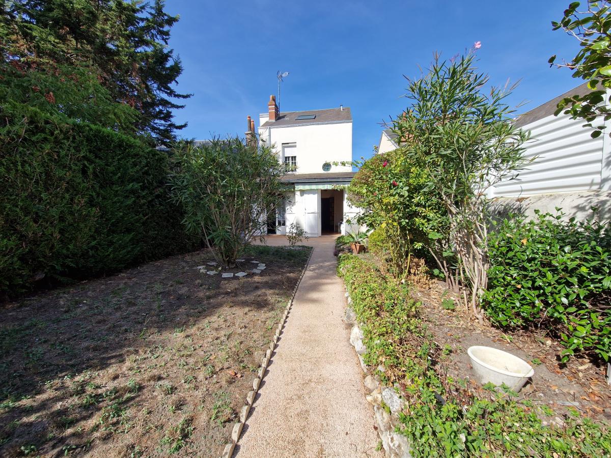 Maison 5 pièces 124 m² · à Tours · 124 m² · 393 680 €