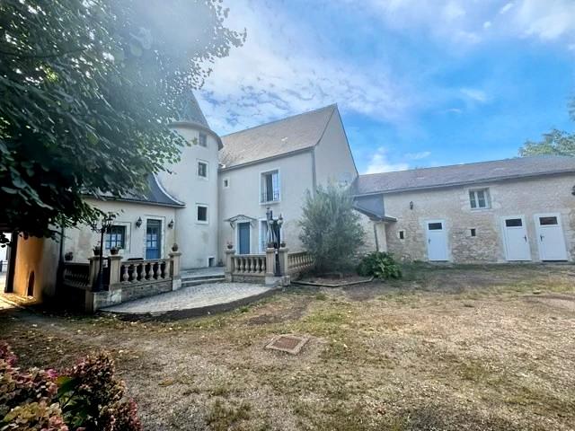 Maison 8 pièces 230 m² · à Crannes-en-Champagne · 230 m² · 394 440 €