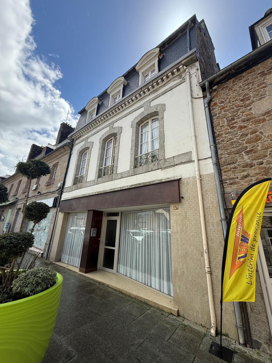 Maison 5 pièces 126 m² · à Châtelaudren-Plouagat · 126 m² · 136 500 €