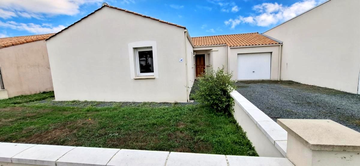 Maison 4 pièces 88 m² · à Essarts-en-Bocage · 88 m² · 229 120 €