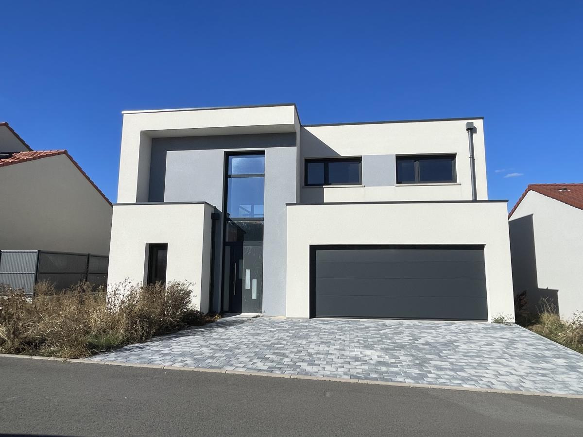 Maison 150 m² · à Féy · 150 m² · 416 000 €