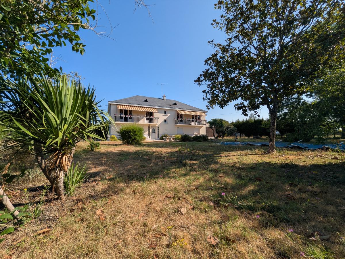 Maison 8 pièces 250 m² · à Rochecorbon · 250 m² · 471 350 €