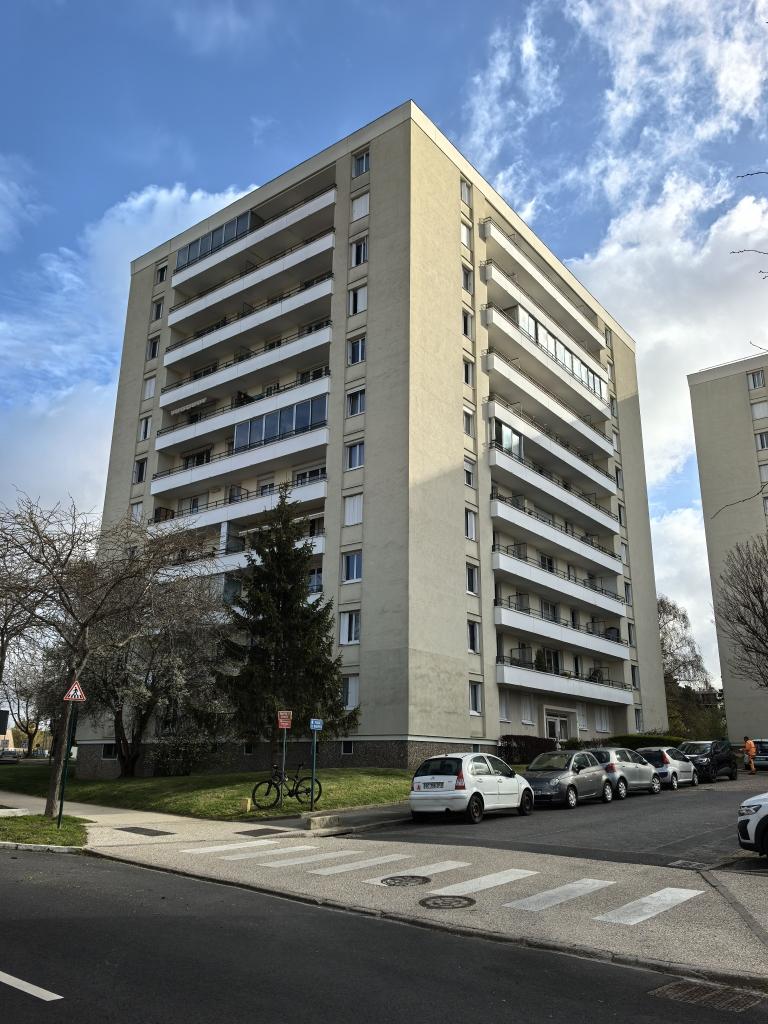 Appartement 4 pièces 87 m² · à Pontoise · 86,9 m² · 215 000 €