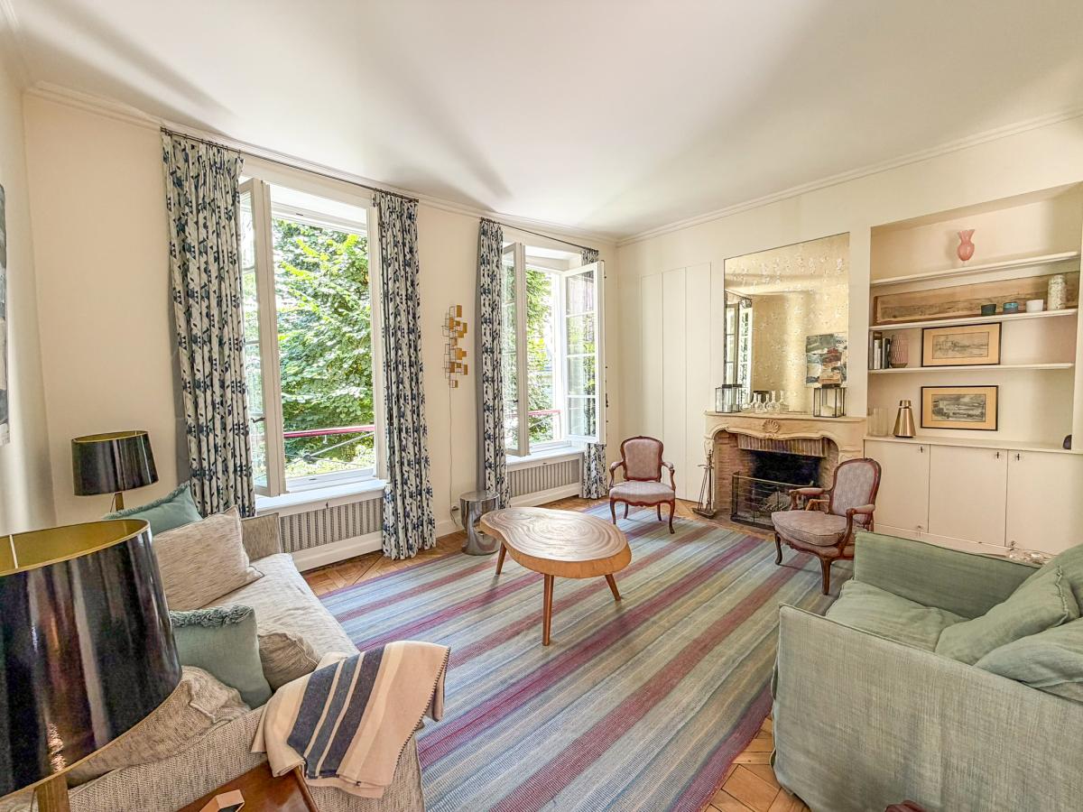Appartement 72 m² · à Paris 7e Arrondissement · 72 m² · 1 980 000 €