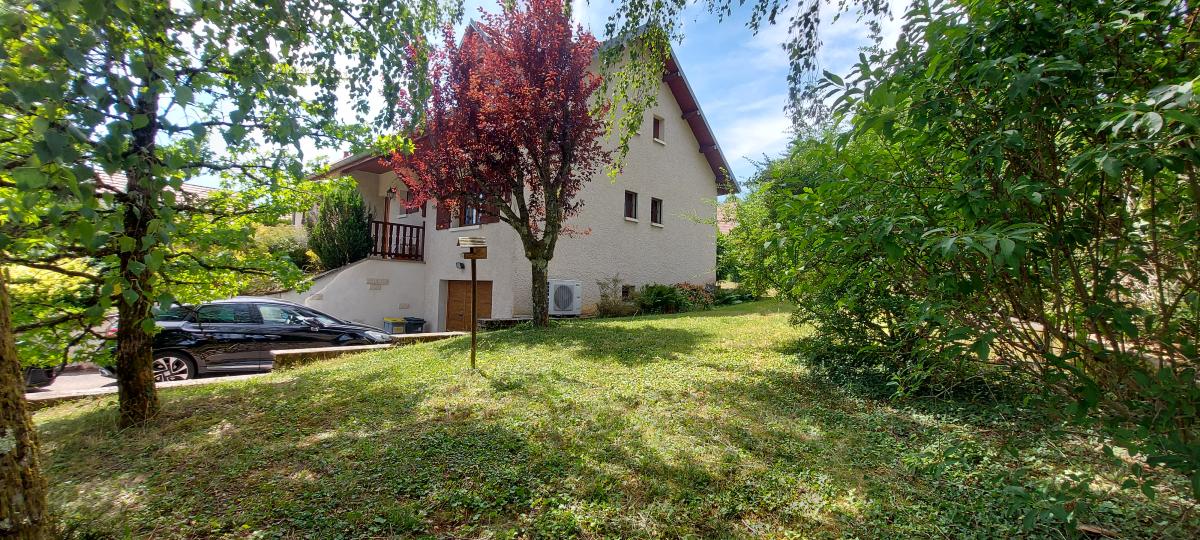Maison 6 pièces 140 m² · à Franois · 140 m² · 390 000 €