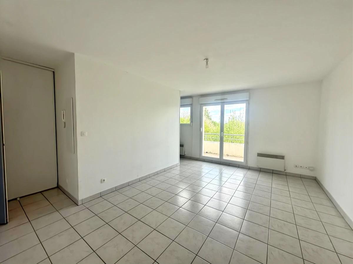 Appartement 2 pièces 45 m² · à Isbergues · 44,6 m² · 75 000 €