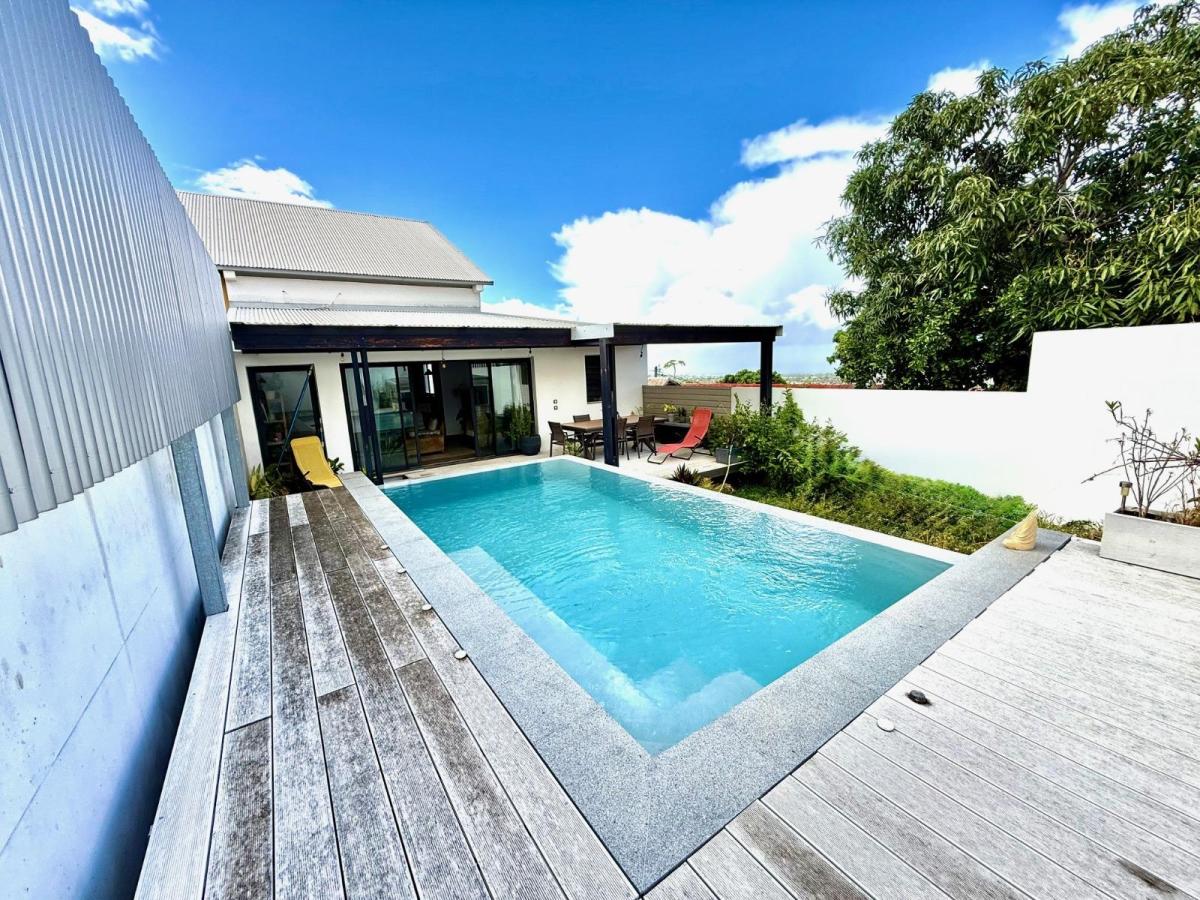 Maison 9 pièces 340 m² · à Saint-Louis · 339,7 m² · 634 000 €