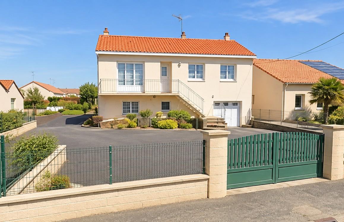 Maison 6 pièces 151 m² · à Orée d'Anjou · 150,6 m² · 283 500 €