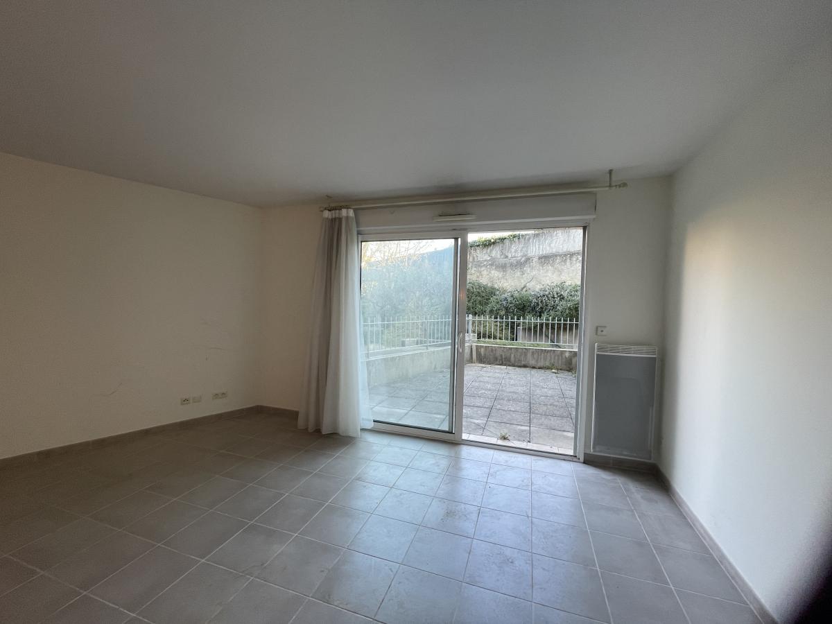 Appartement 1 pièce 32 m² · à Valréas · 31,8 m² · 94 500 €