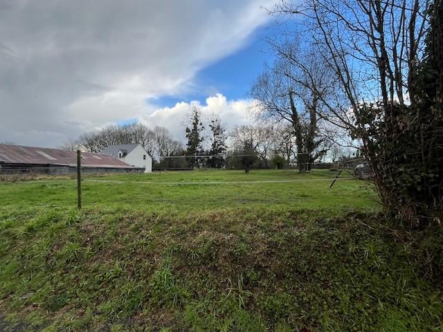 Terrain 1560 m² · à Baguer-Pican · 164 088 €