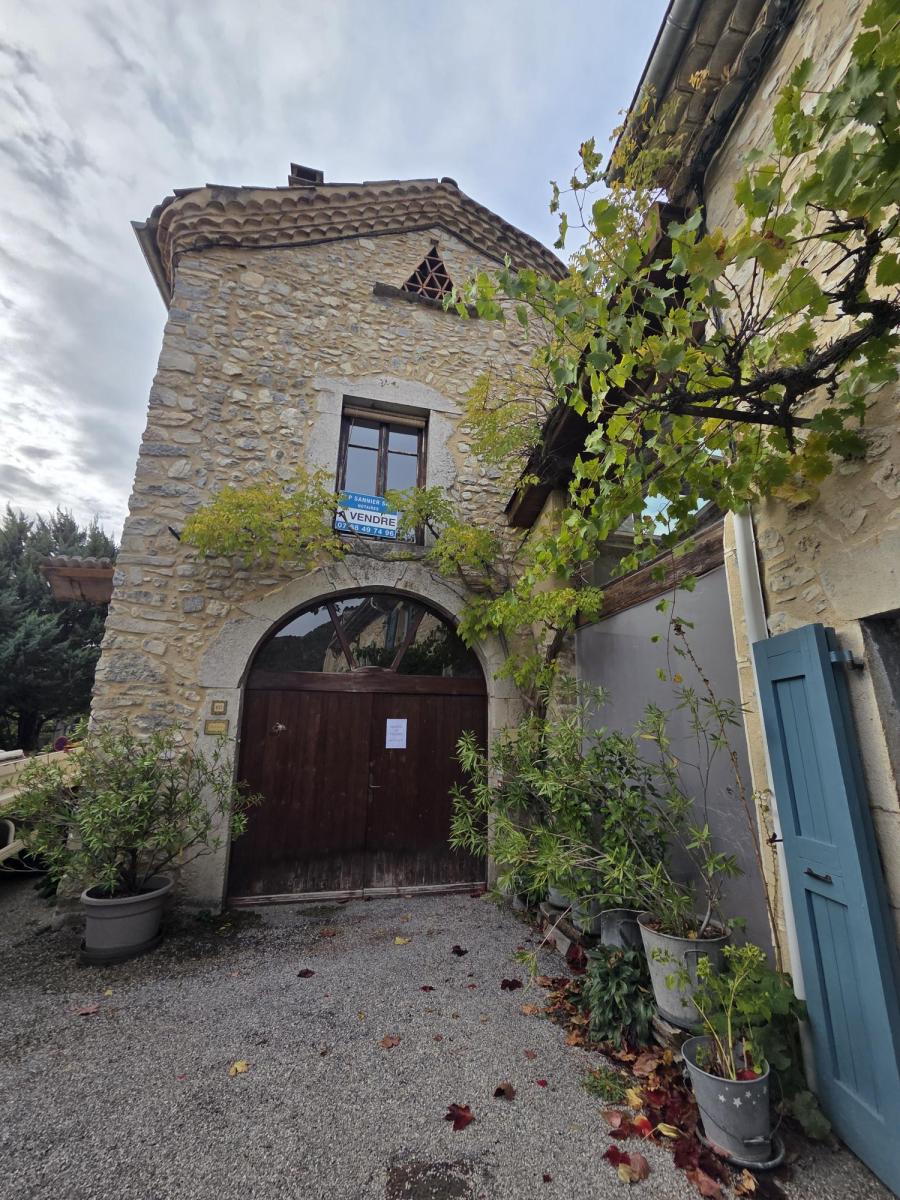 Maison 83 m² · à Chamaloc · 83 m² · 275 000 €