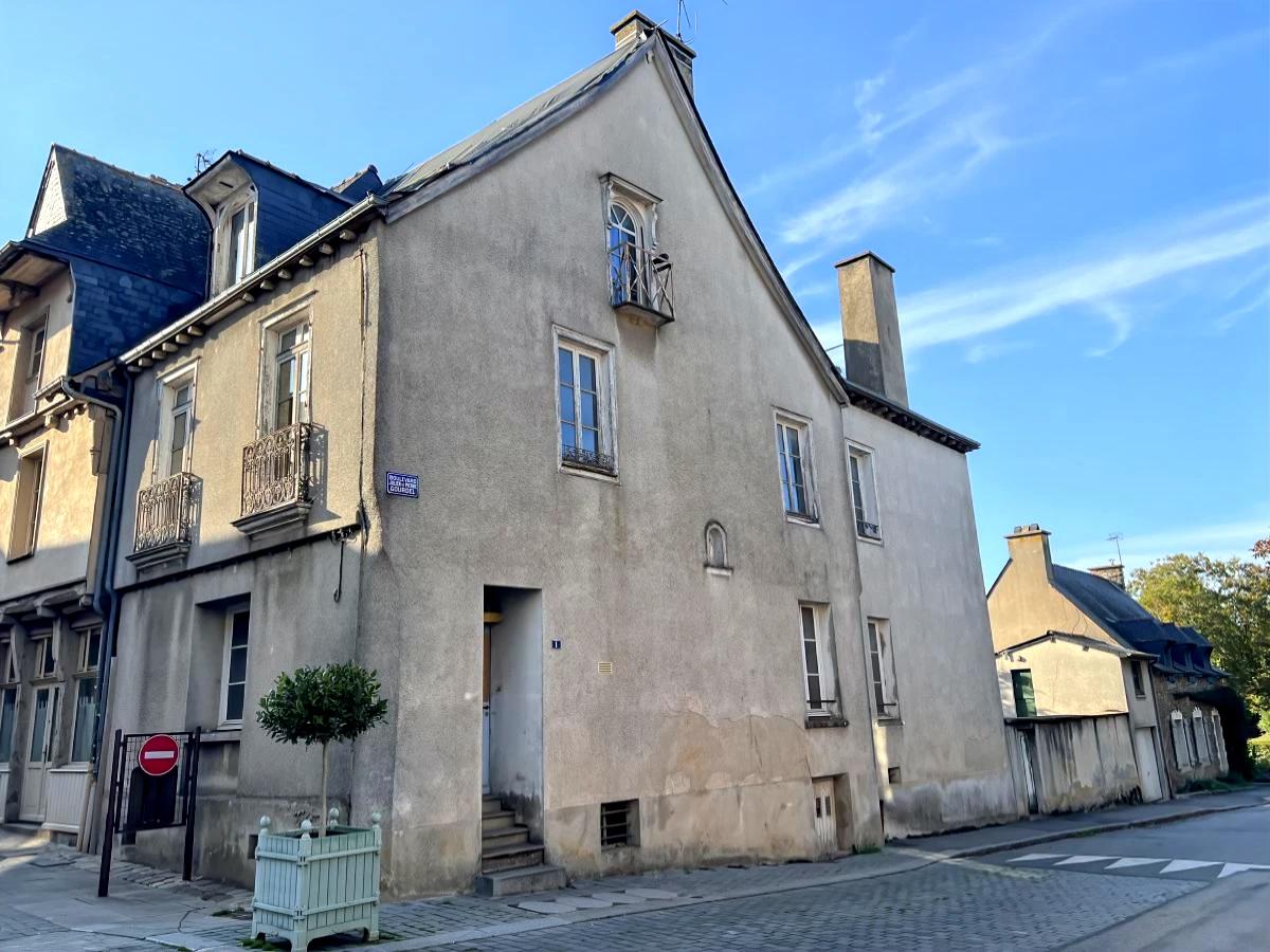 Maison 7 pièces 190 m² · à Châteaugiron · 190 m² · 208 400 €