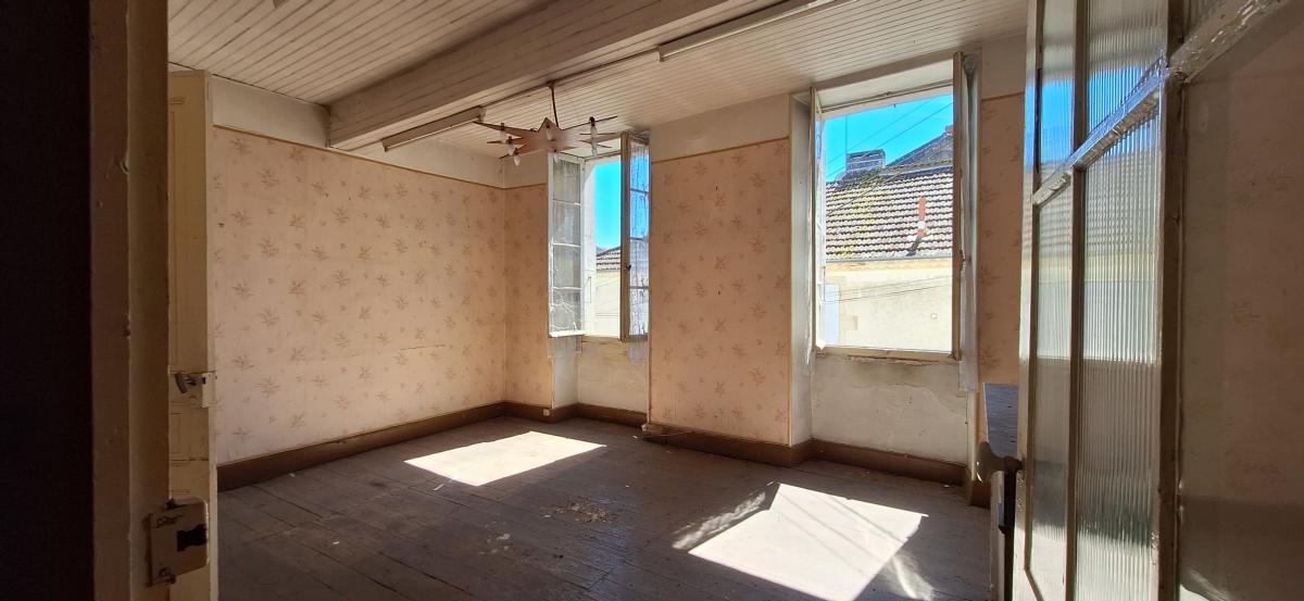 Maison 5 pièces 80 m² · à Vic-Fezensac · 80 m² · 28 500 €