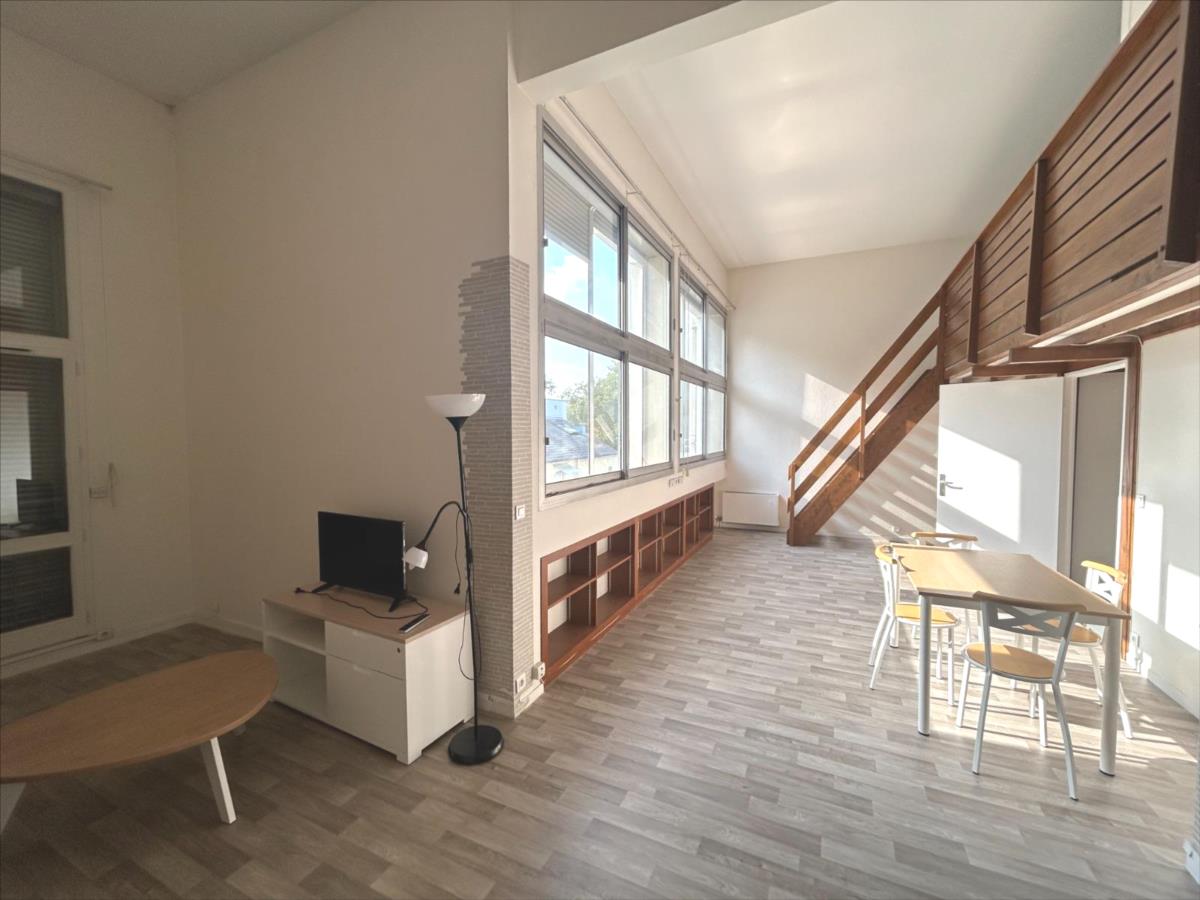 Appartement 5 pièces 108 m² · à Reims · 107,5 m² · 211 000 €