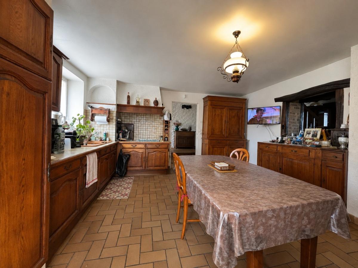 Maison 4 pièces 158 m² · à Nouzilly · 158 m² · 352 240 €