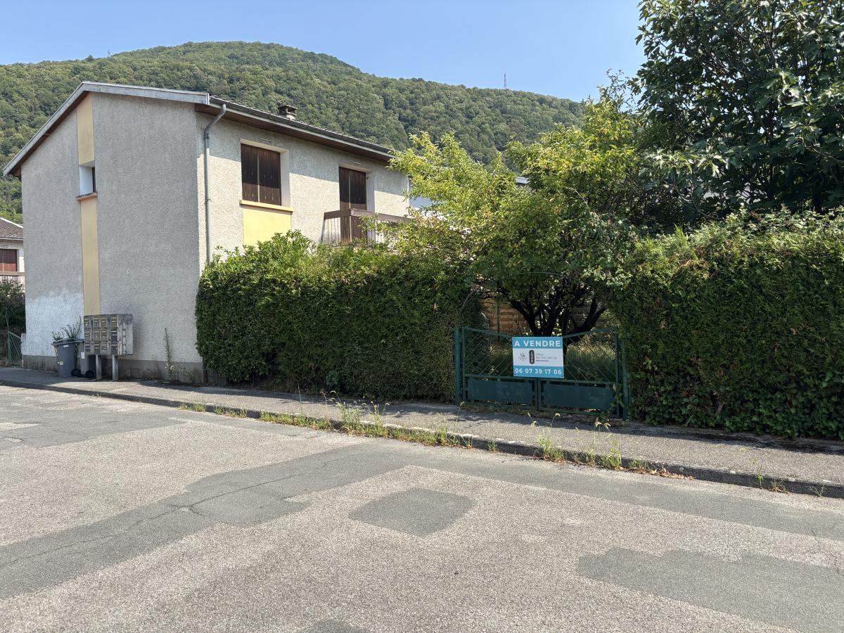 Maison 4 pièces 85 m² · à Poisat · 84,7 m² · 315 000 €