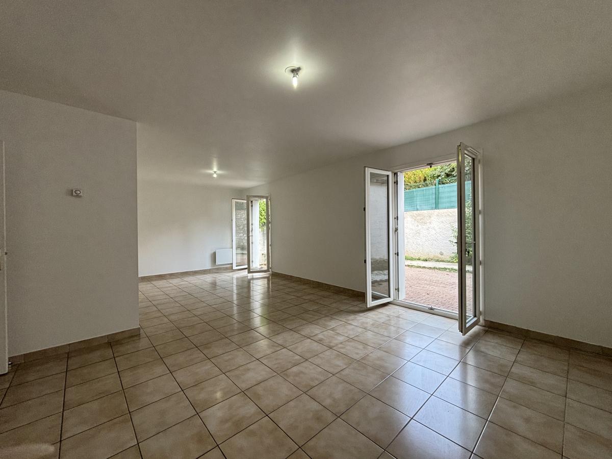 Maison 5 pièces 107 m² · à Tours · 107,3 m² · 300 000 €