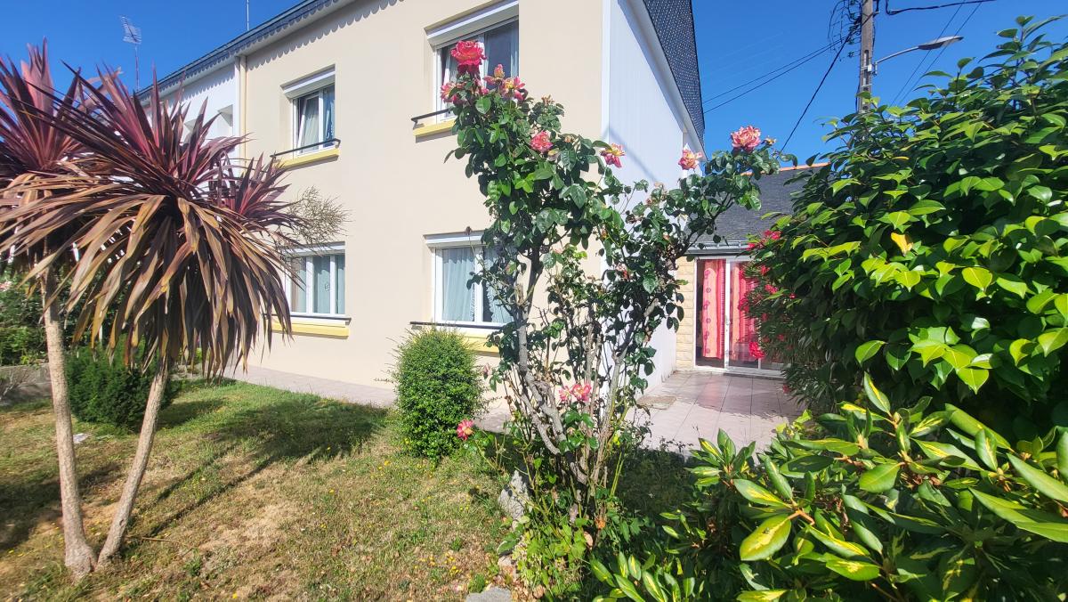 Maison 5 pièces 90 m² · à Locmiquélic · 90 m² · 296 700 €