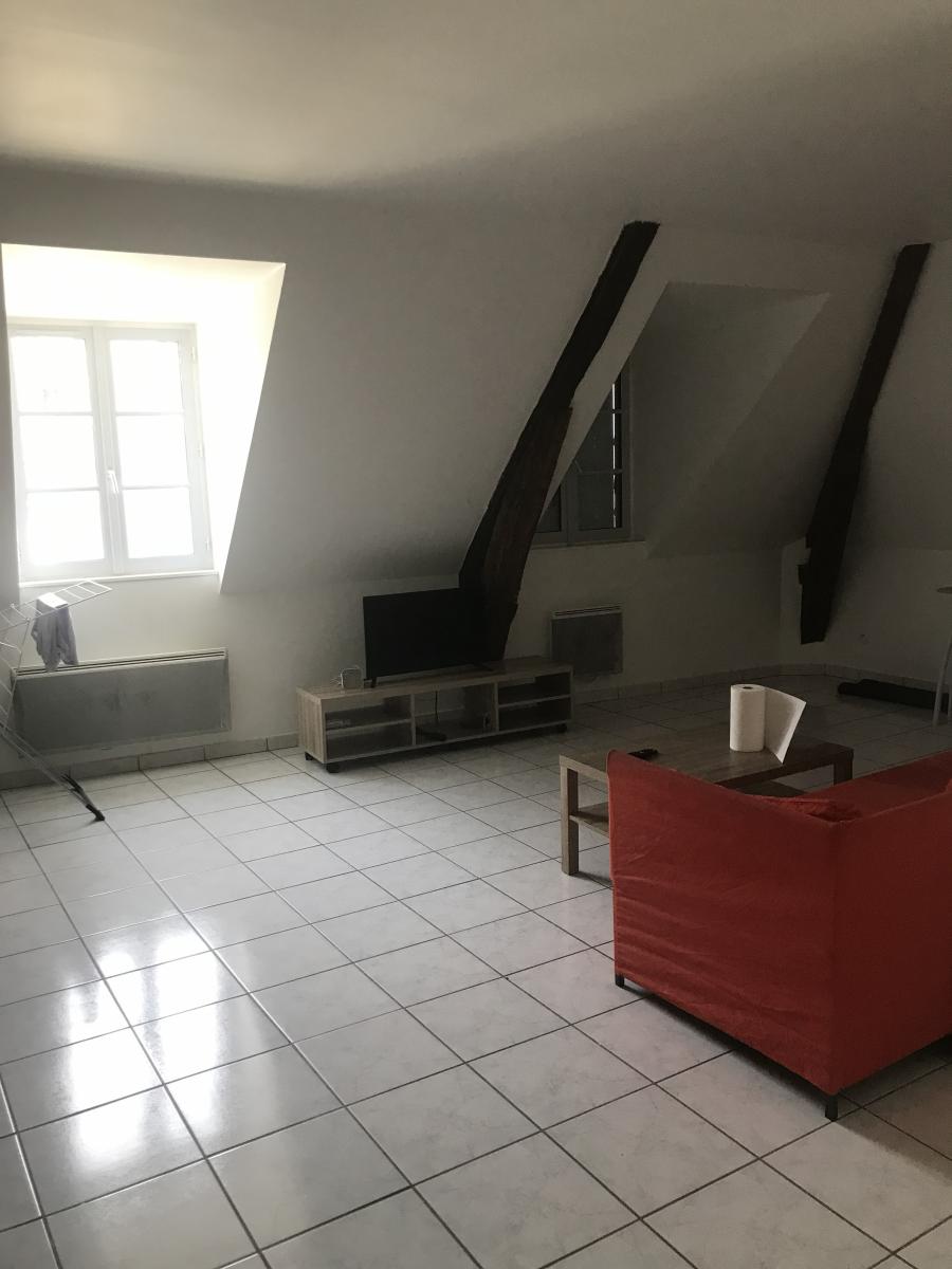 Appartement 3 pièces 47 m² · à Château-Renault · 47 m² · 460 €/mois