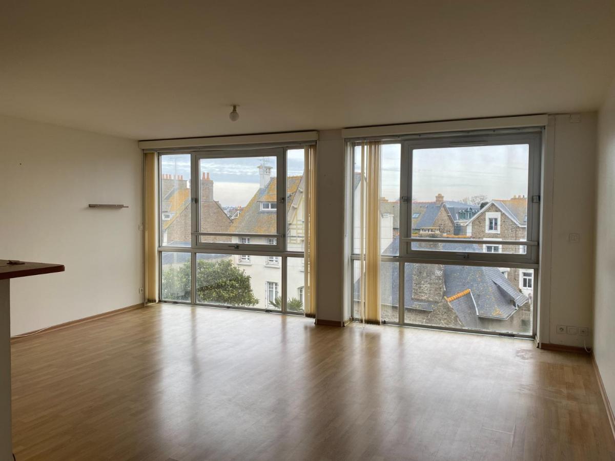 Appartement 3 pièces 87 m² · à Saint-Malo · 87,2 m² · 860 €/mois