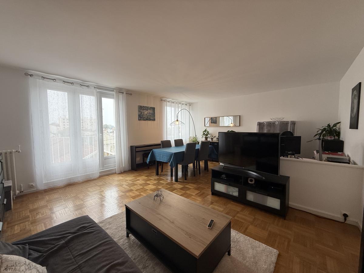 Appartement 3 pièces 77 m² · à Reims · 76,6 m² · 187 000 €