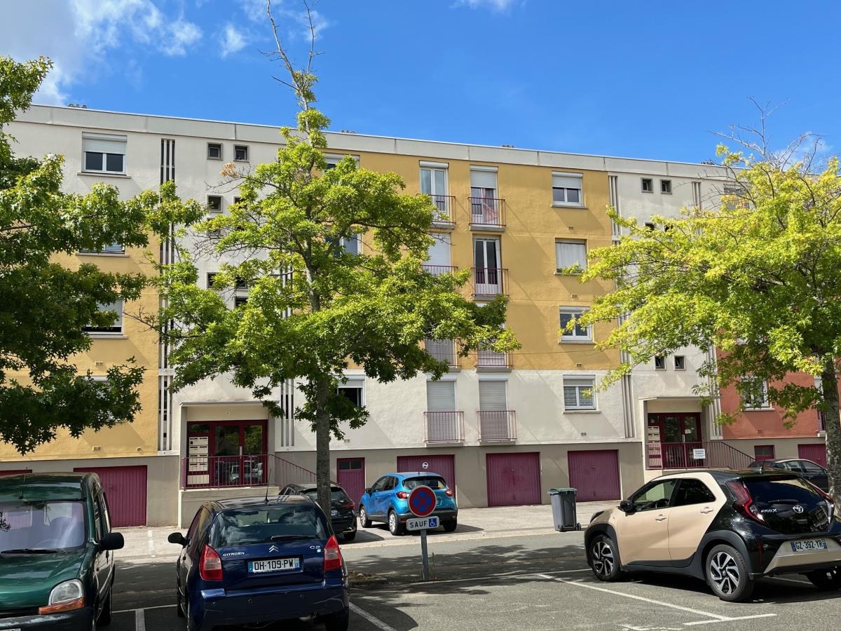 Appartement 3 pièces 73 m² · à Coulaines · 73 m² · 115 760 €