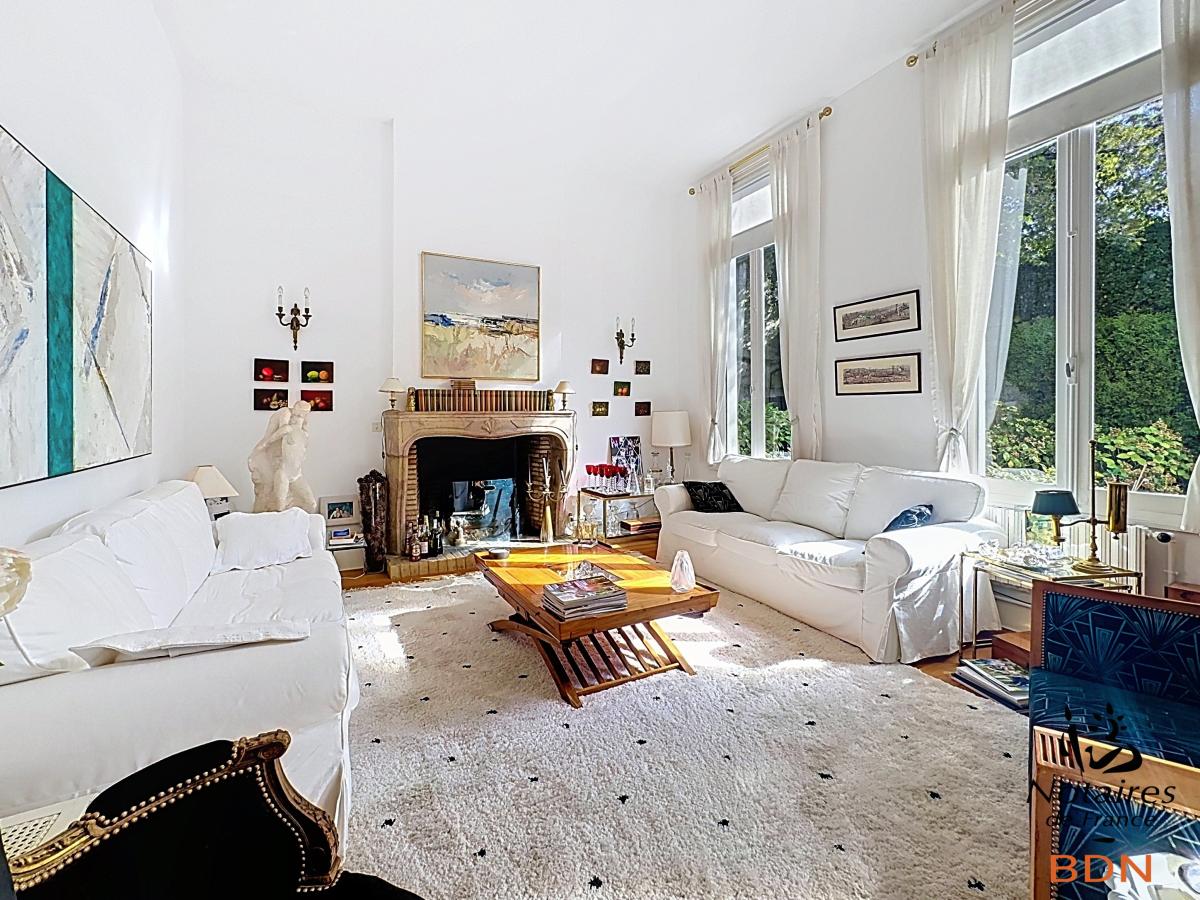 Maison 9 pièces 366 m² · à Dunkerque · 365,6 m² · 599 900 €