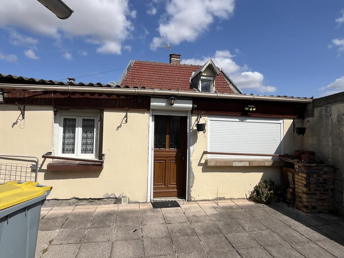Maison 4 pièces 83 m² · à Saint-Ouen · 82,5 m² · 75 000 €
