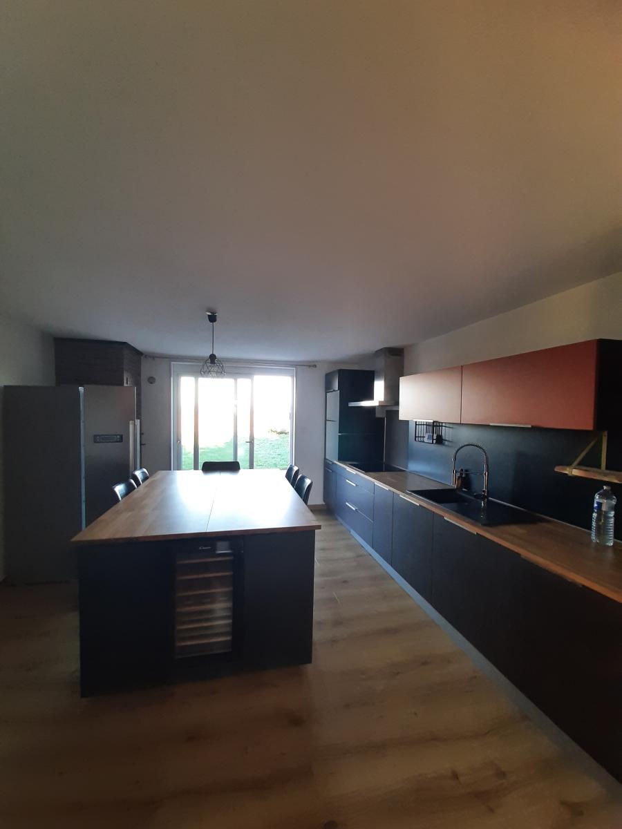 Maison 100 m² · à Givenchy-lès-la-Bassée · 100 m² · 850 €/mois