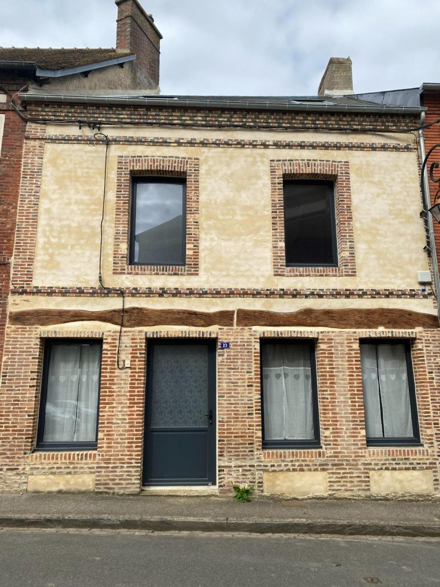 Maison 6 pièces 110 m² · à Moulins-la-Marche · 110 m² · 90 100 €