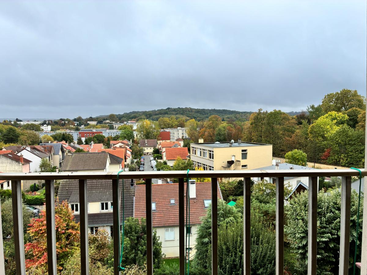 Appartement 4 pièces 99 m² · à Versailles · 99 m² · 449 000 €