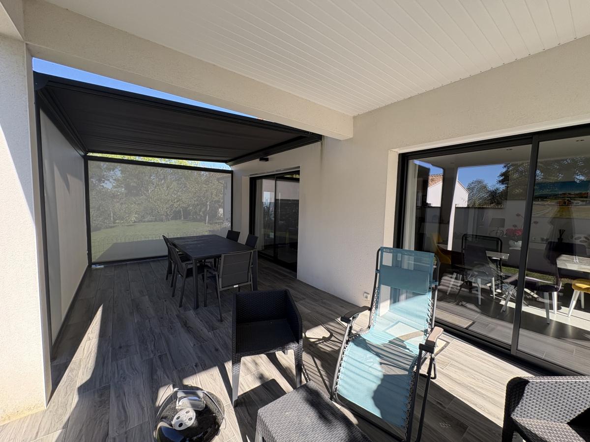 Maison 4 pièces 136 m² · à Aiffres · 136 m² · 382 000 €