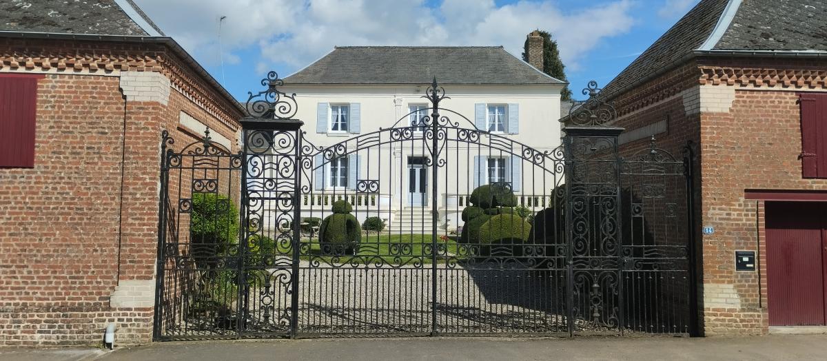 Maison 8 pièces 222 m² · à Louvencourt · 222 m² · 335 220 €