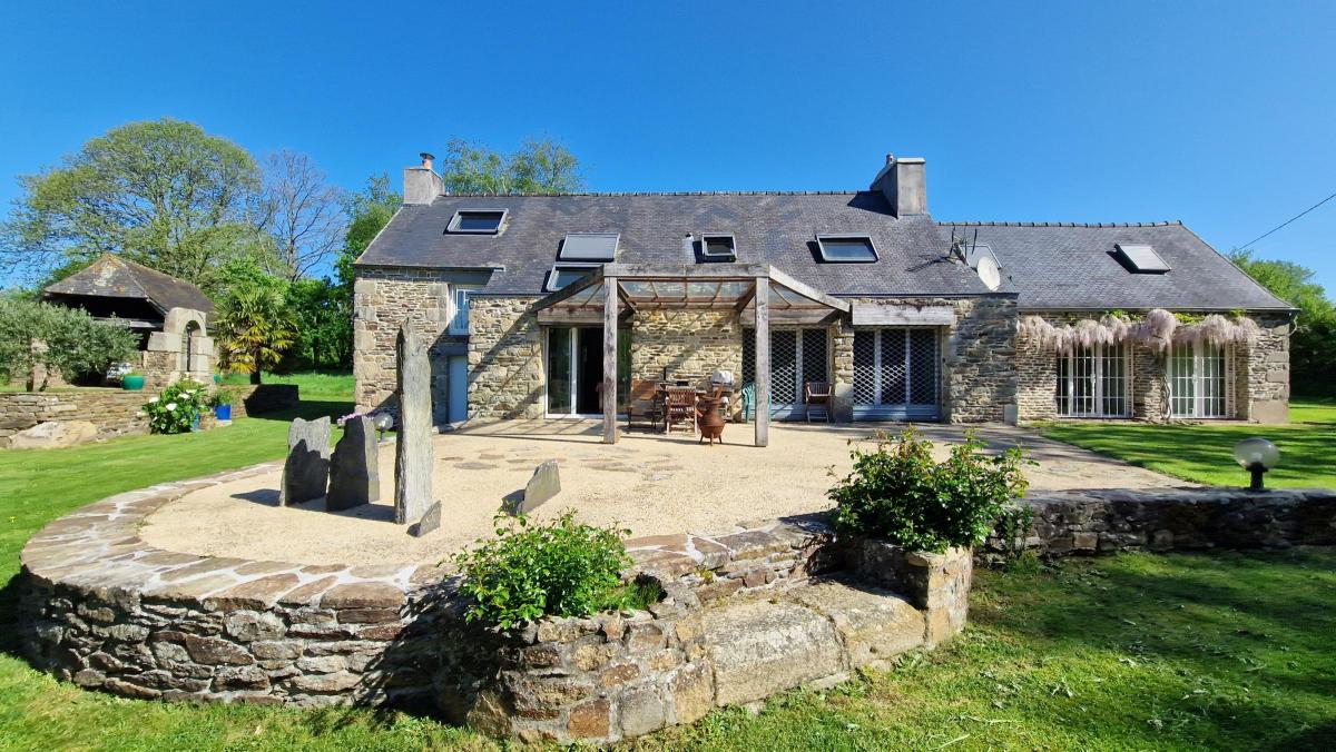 Maison 8 pièces 159 m² · à Plougonven · 159 m² · 367 850 €