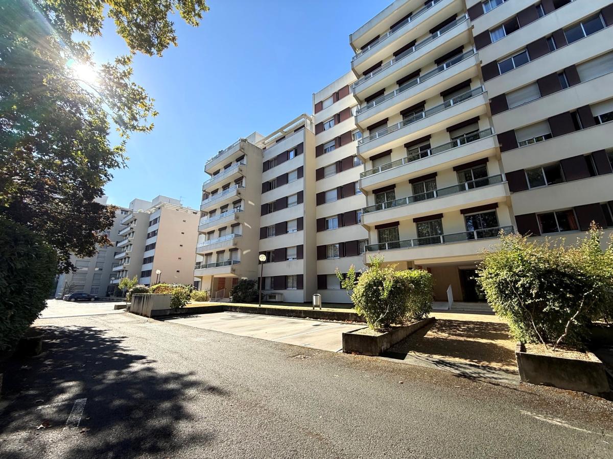 Appartement 5 pièces 107 m² · à Angers · 107,3 m² · 314 400 €