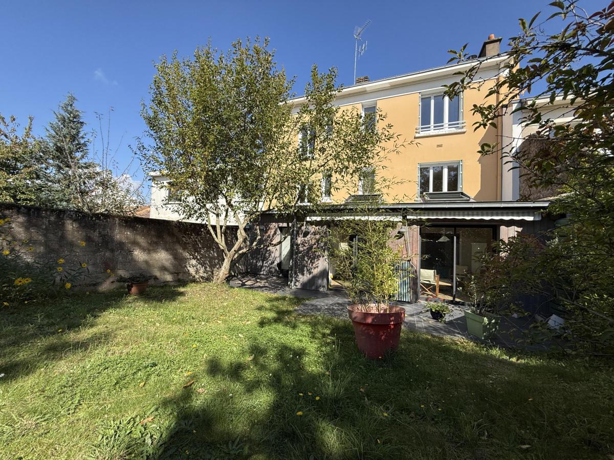 Maison 7 pièces 198 m² · à Nantes · 198 m² · 649 810 €