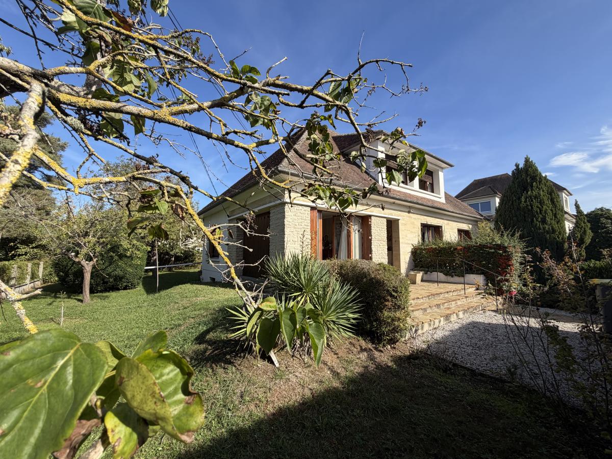 Maison 6 pièces 140 m² · à Caen · 140 m² · 420 000 €