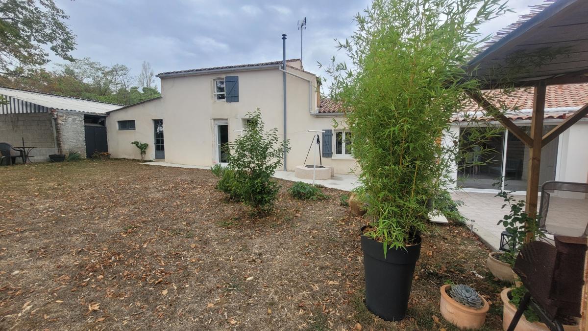 Maison 5 pièces 125 m² · à Vouillé-les-Marais · 125 m² · 205 920 €